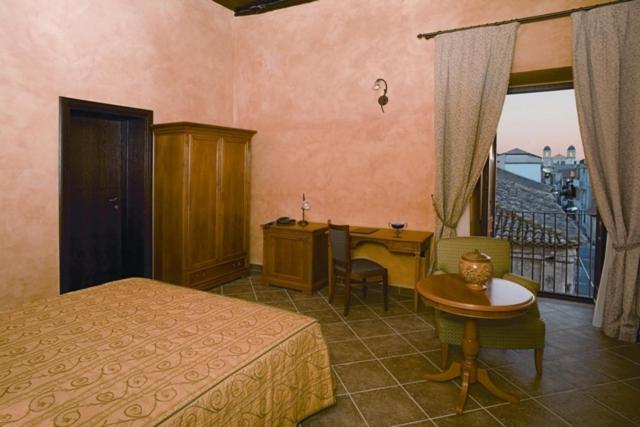 Hotel Palazzo Marzano Briatico Zimmer foto