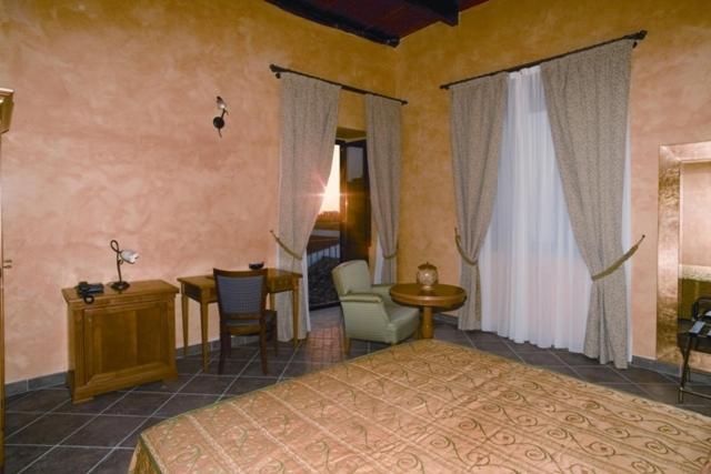 Hotel Palazzo Marzano Briatico Zimmer foto